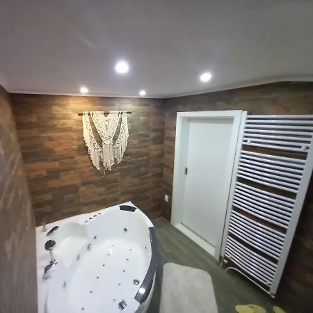 Forest House Ugar Holiday home